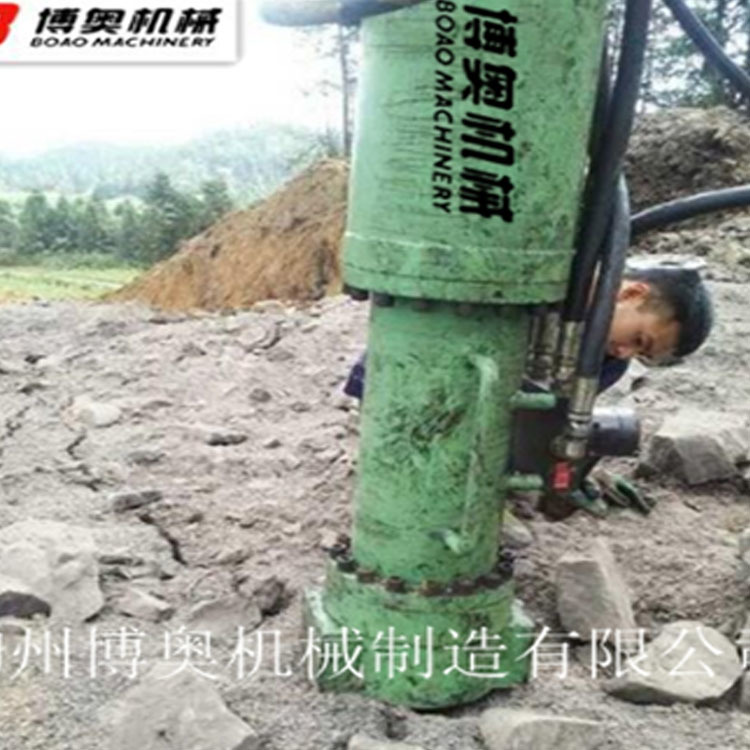 咸阳尔易金属制造集团(急速版)大型(xing)機載岩石(shí)劈裂機