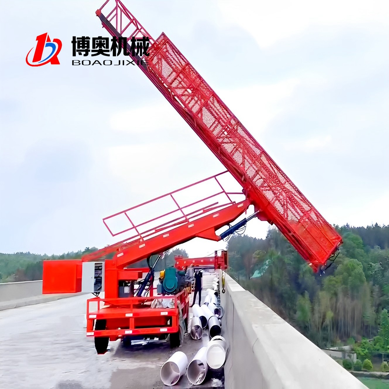 M60可跨(kuà)越防抛網(wang)的液壓橋(qiáo)梁排水管(guǎn)側邊安裝(zhuang)設備_檢修(xiū)車