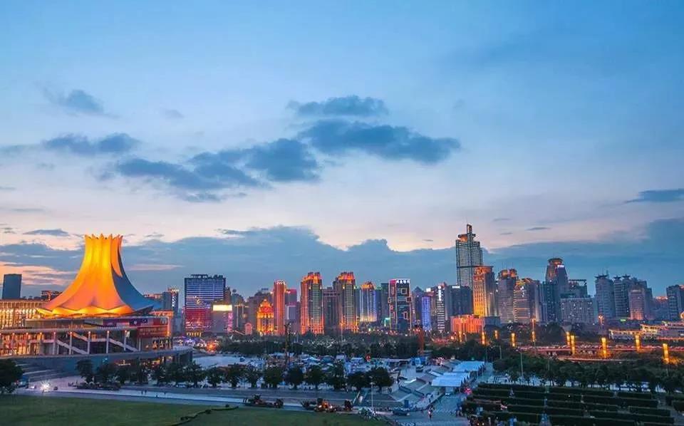 廣西公(gong)布第一(yi)批交通(tōng)強區建(jian)設試點(diǎn)單位