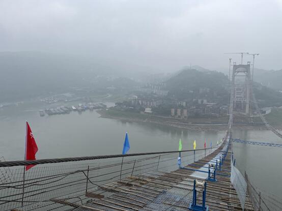 郭家沱長江大(da)橋過江貓道全(quán)線貫通 兩江新(xīn)區到茶園隻需(xu)10分鍾車程