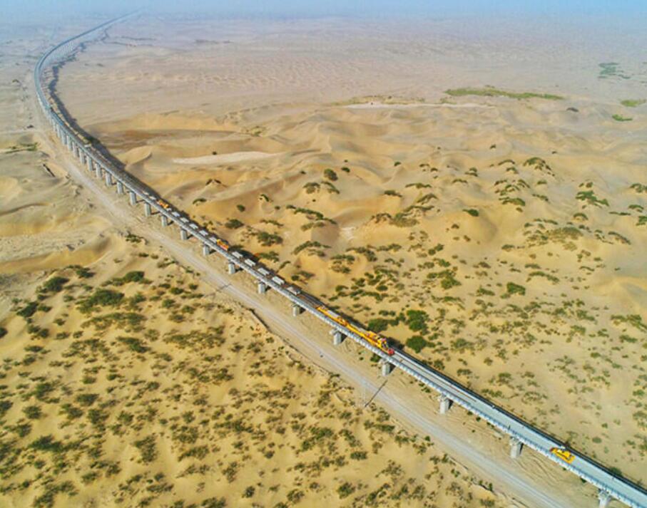 和若鐵(tiě)路最高(gao)特大橋(qiao)若克雅(yǎ)特大橋(qiao)鋪軌完(wán)成